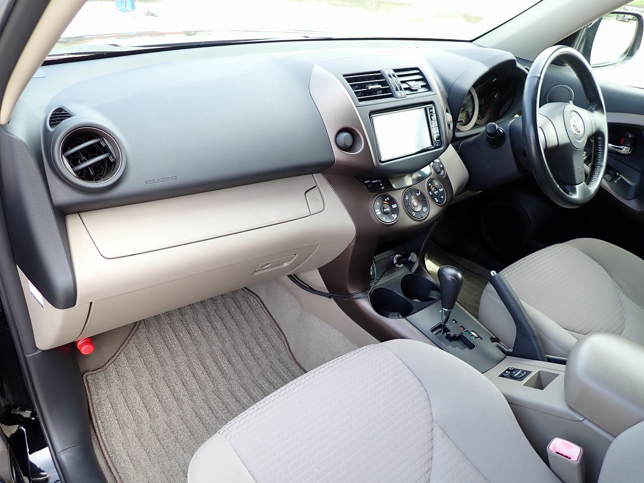 TOYOTA Vanguard