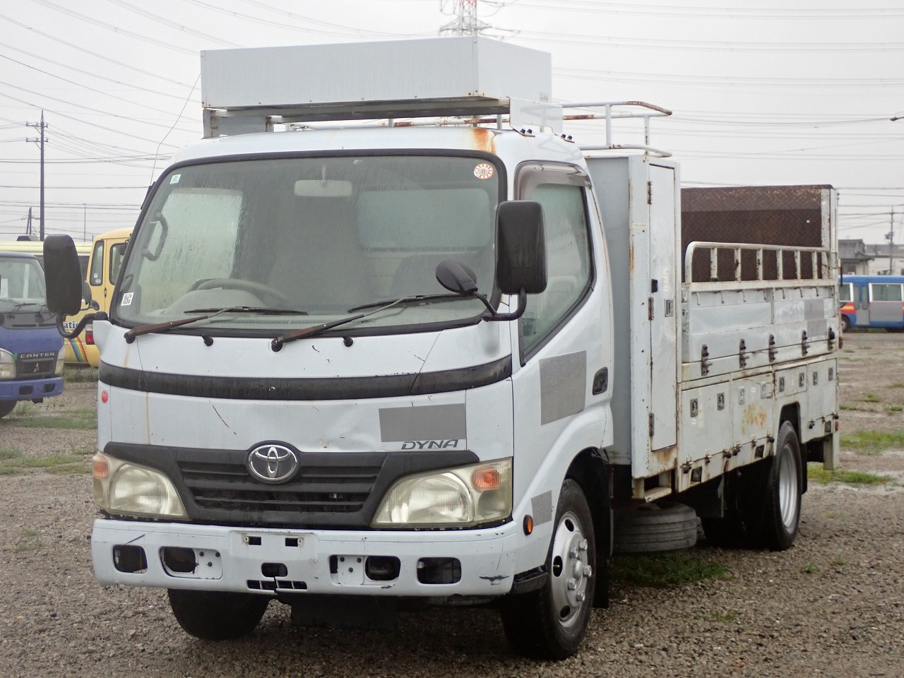 TOYOTA Dyna Truck