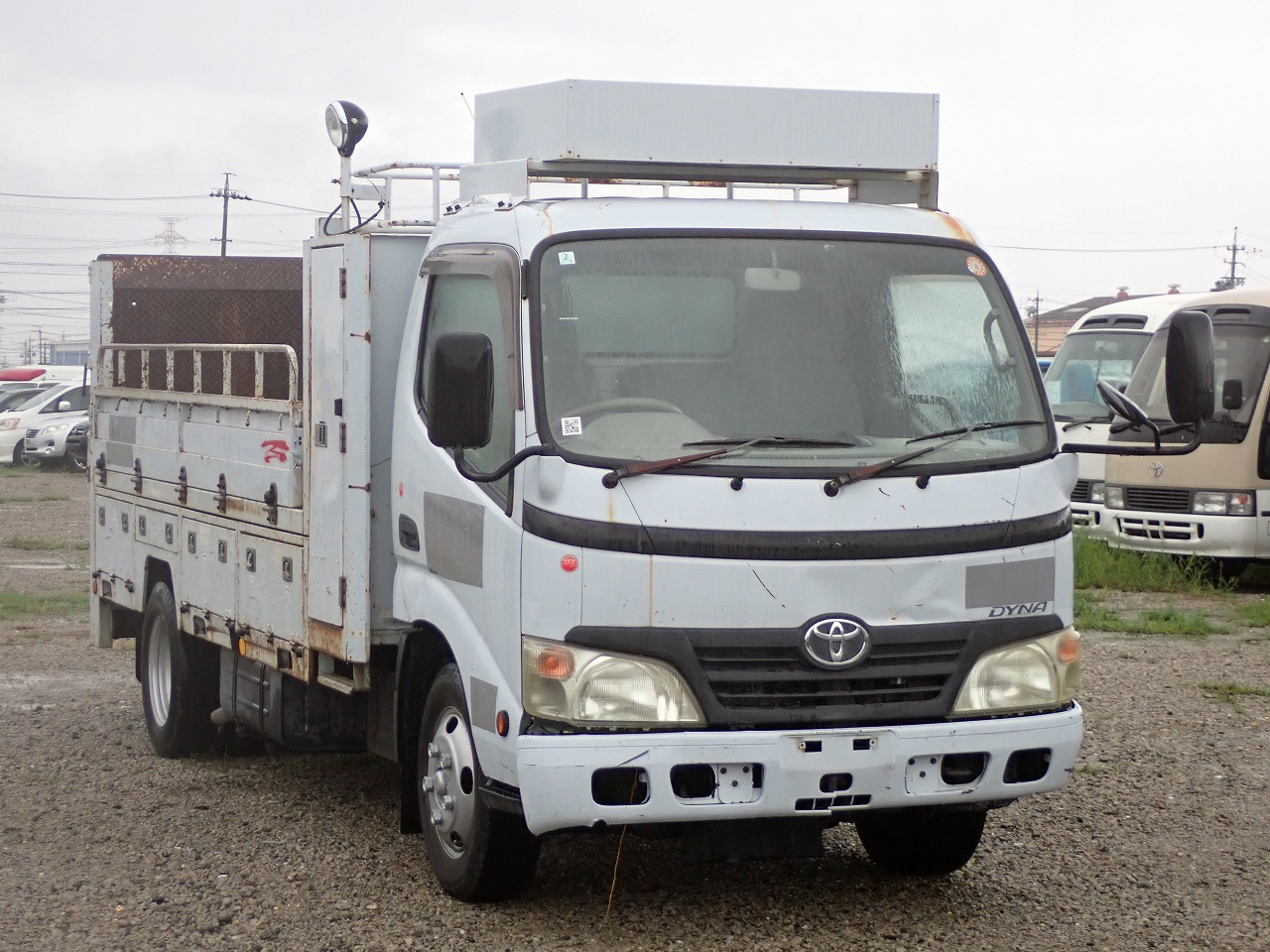 TOYOTA Dyna Truck