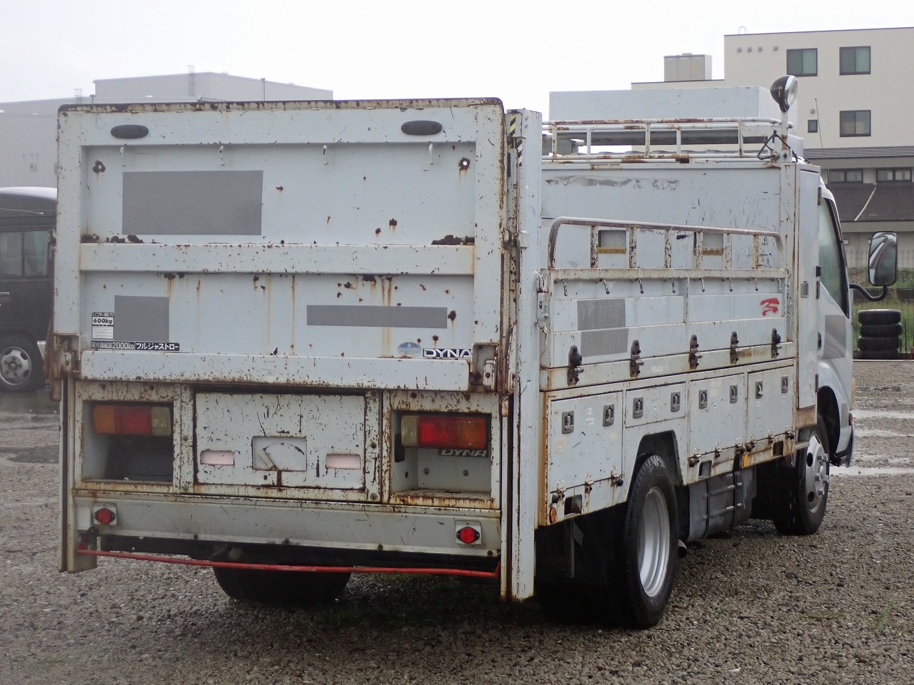 TOYOTA Dyna Truck