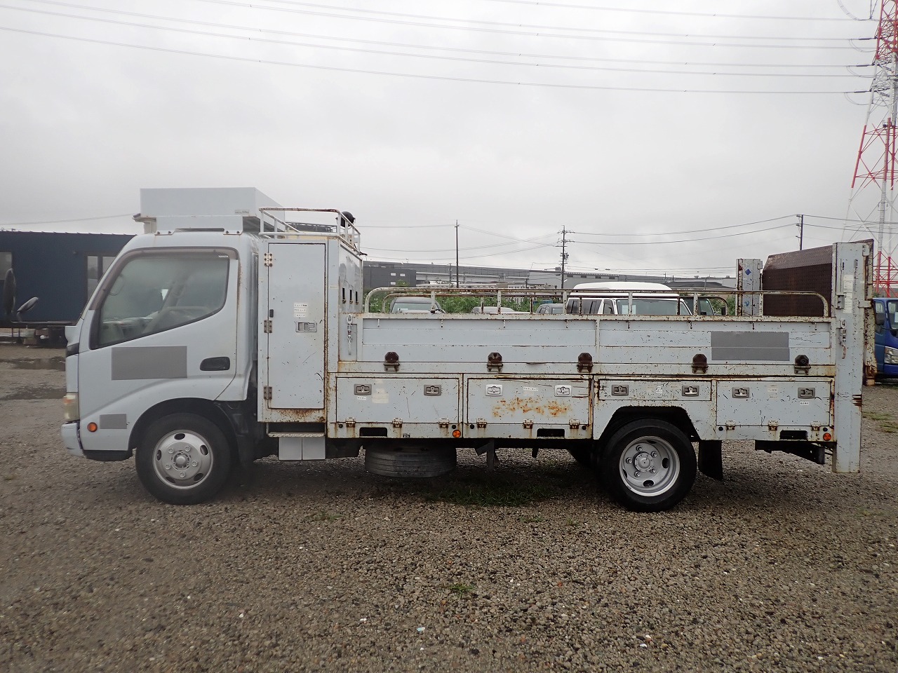 TOYOTA Dyna Truck