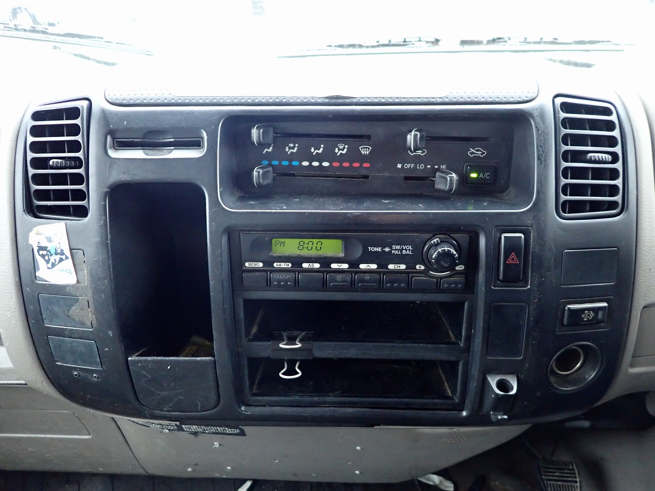 TOYOTA Dyna Truck