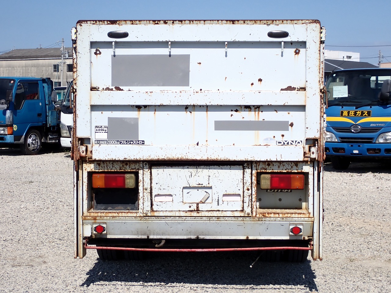 TOYOTA Dyna Truck