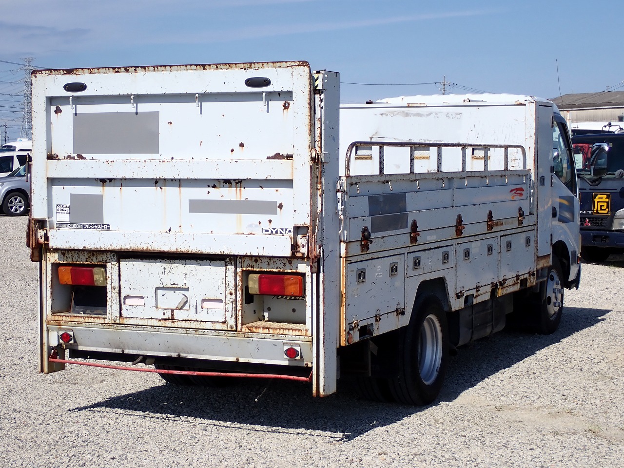 TOYOTA Dyna Truck