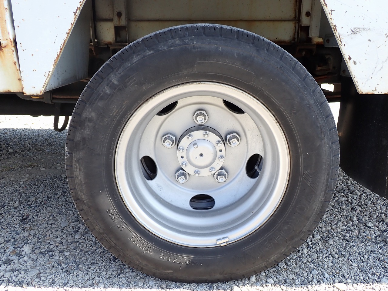 TOYOTA Dyna Truck