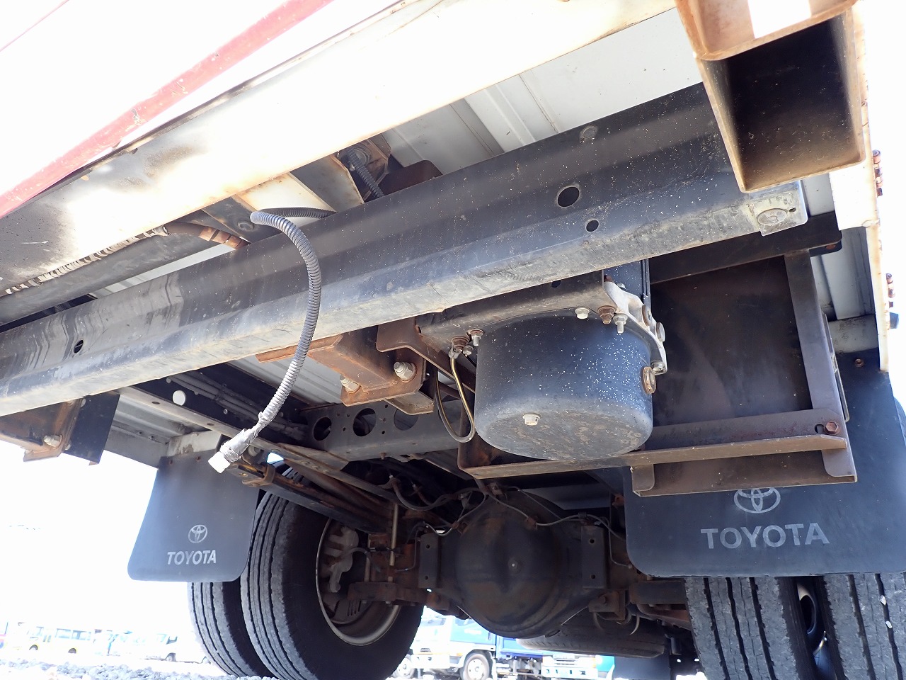 TOYOTA Dyna Truck