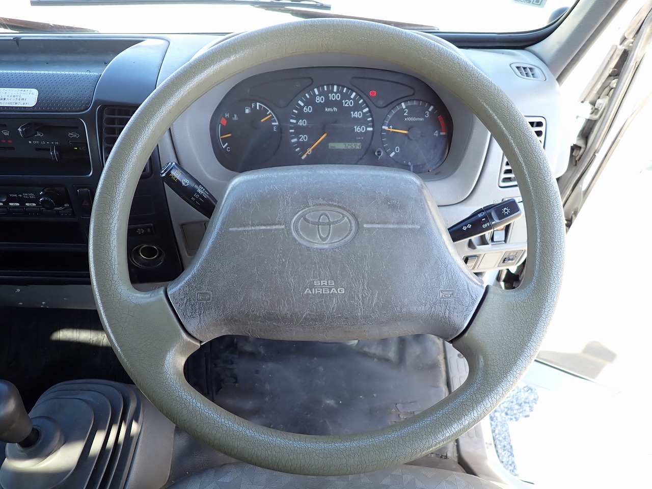 TOYOTA Dyna Truck