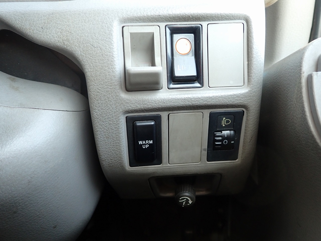 TOYOTA Dyna Truck