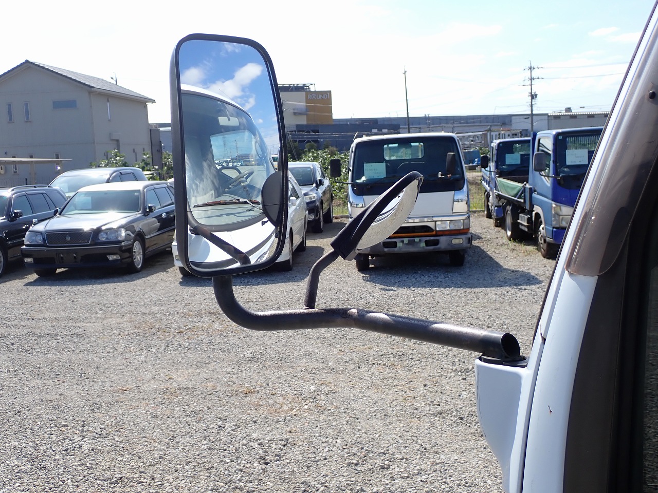 TOYOTA Dyna Truck