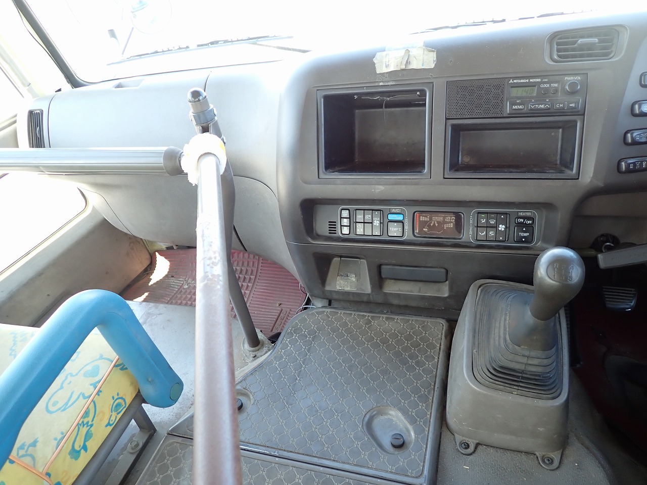 MITSUBISHI Rosa