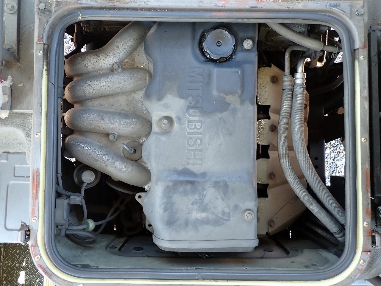 MITSUBISHI Rosa