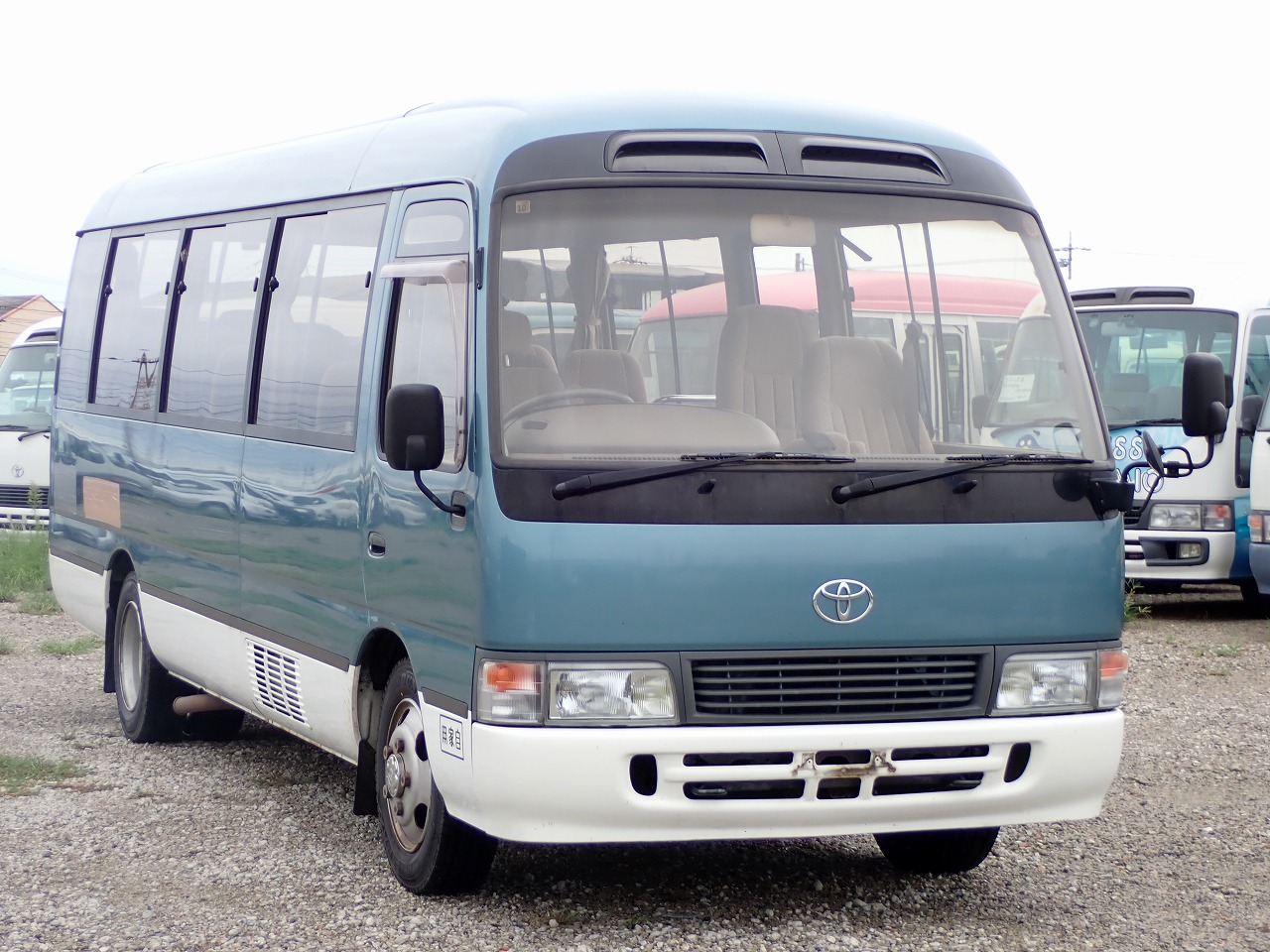 TOYOTA Coaster