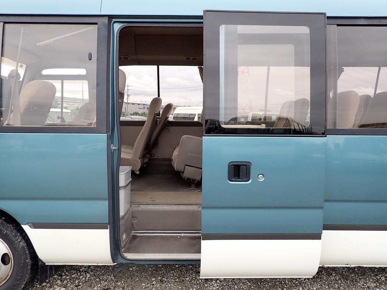 TOYOTA Coaster