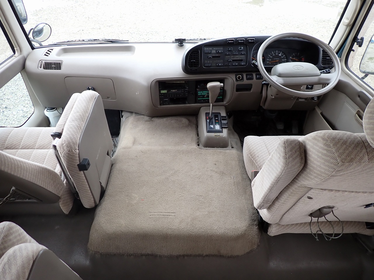 TOYOTA Coaster