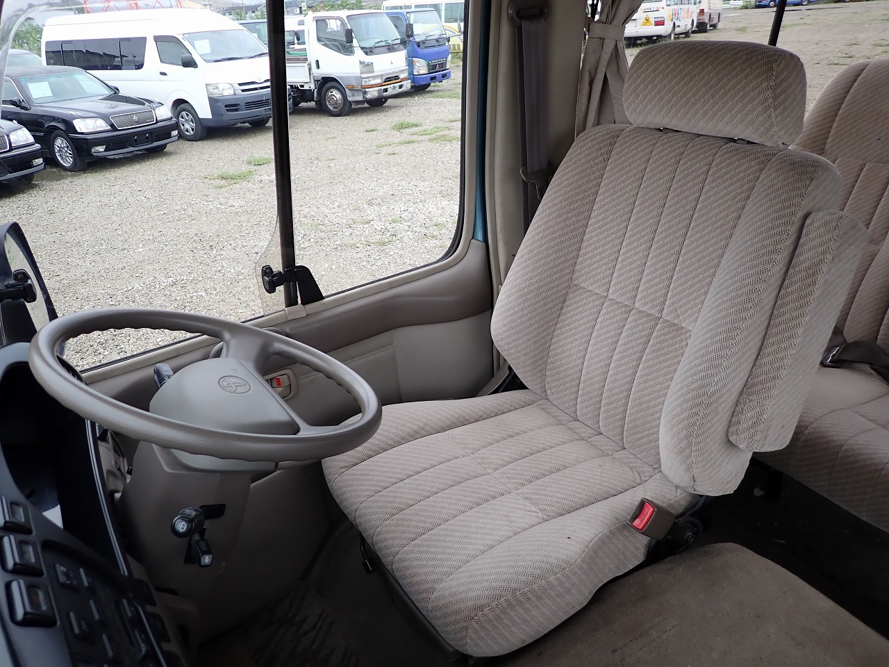TOYOTA Coaster
