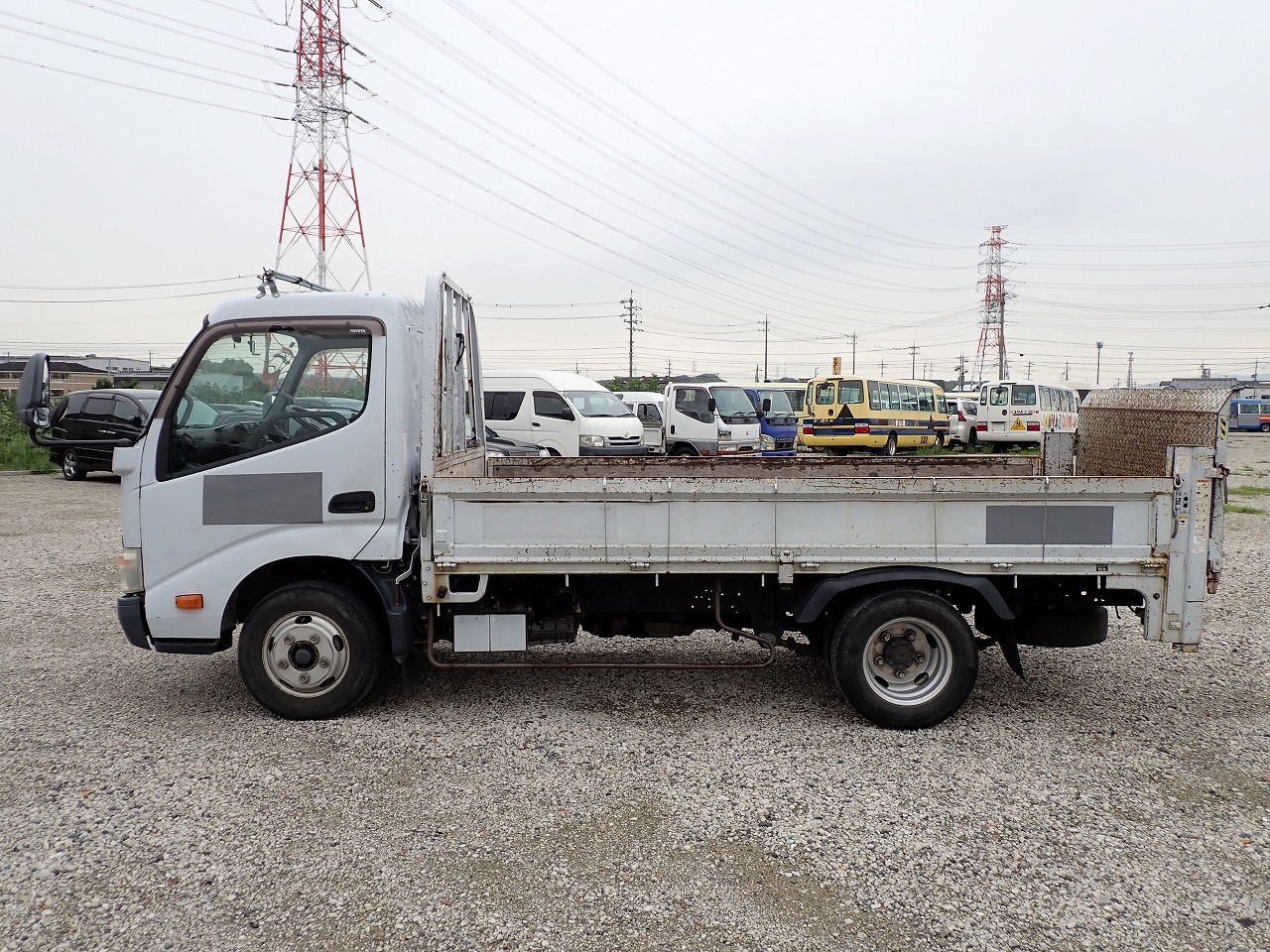 TOYOTA Dyna Truck