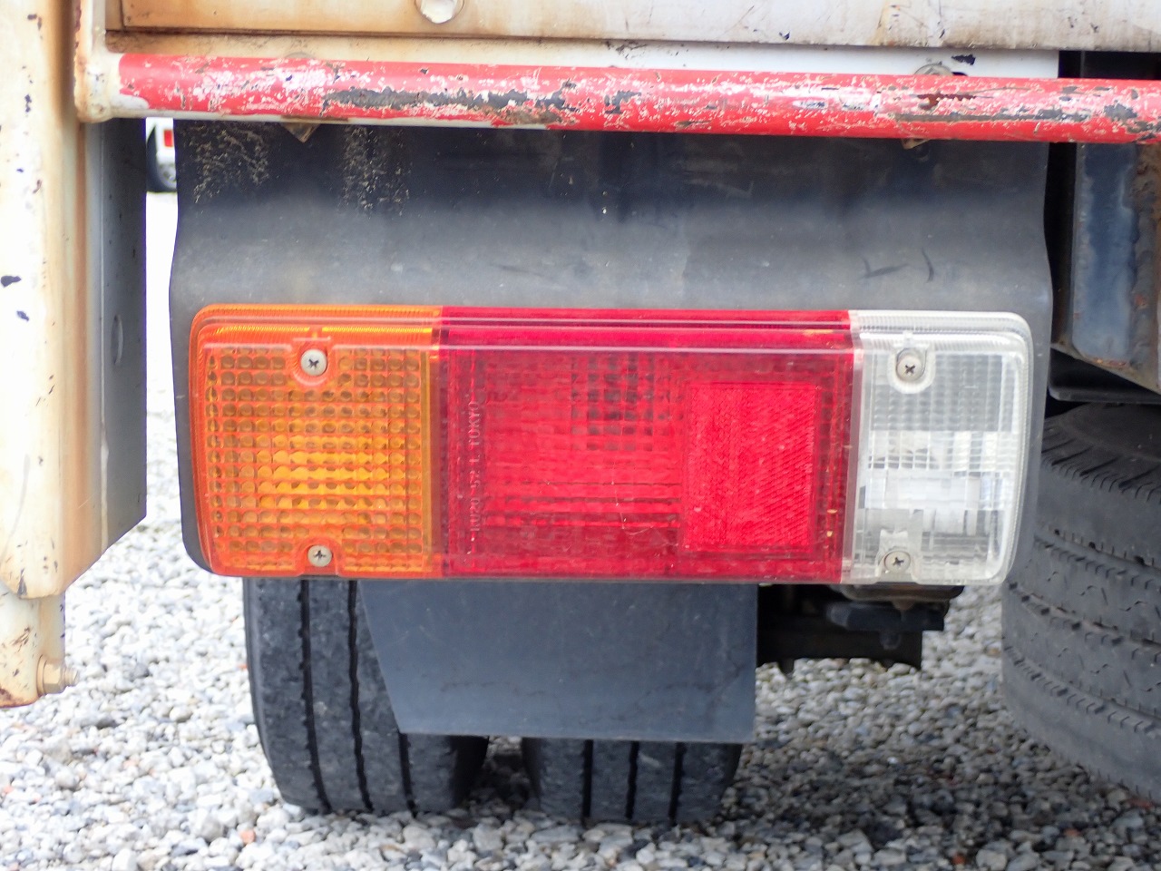 TOYOTA Dyna Truck