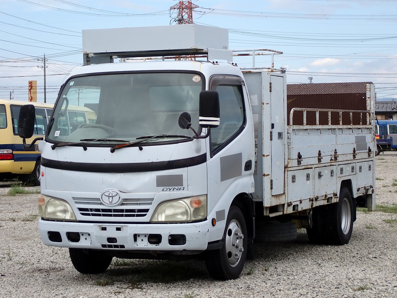 TOYOTA Dyna Truck