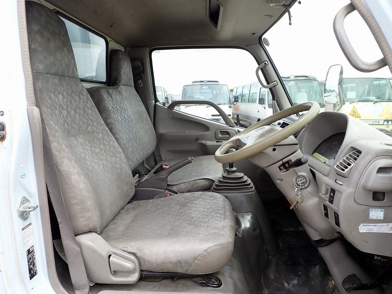 TOYOTA Dyna Truck