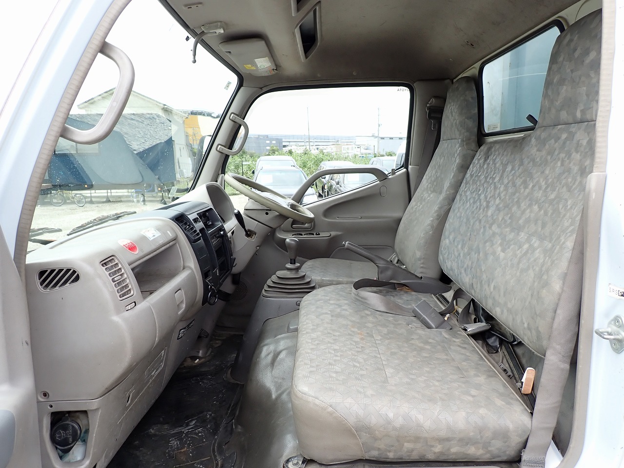 TOYOTA Dyna Truck