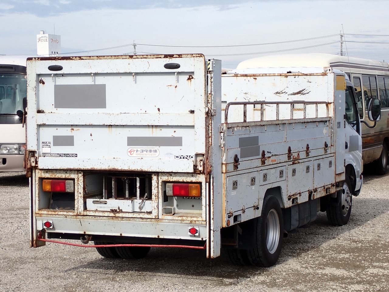 TOYOTA Dyna Truck