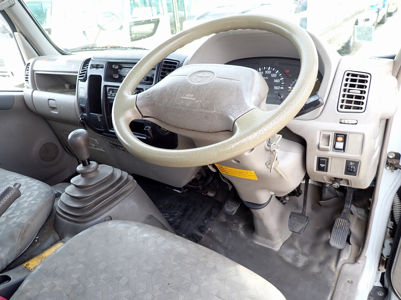 TOYOTA Dyna Truck