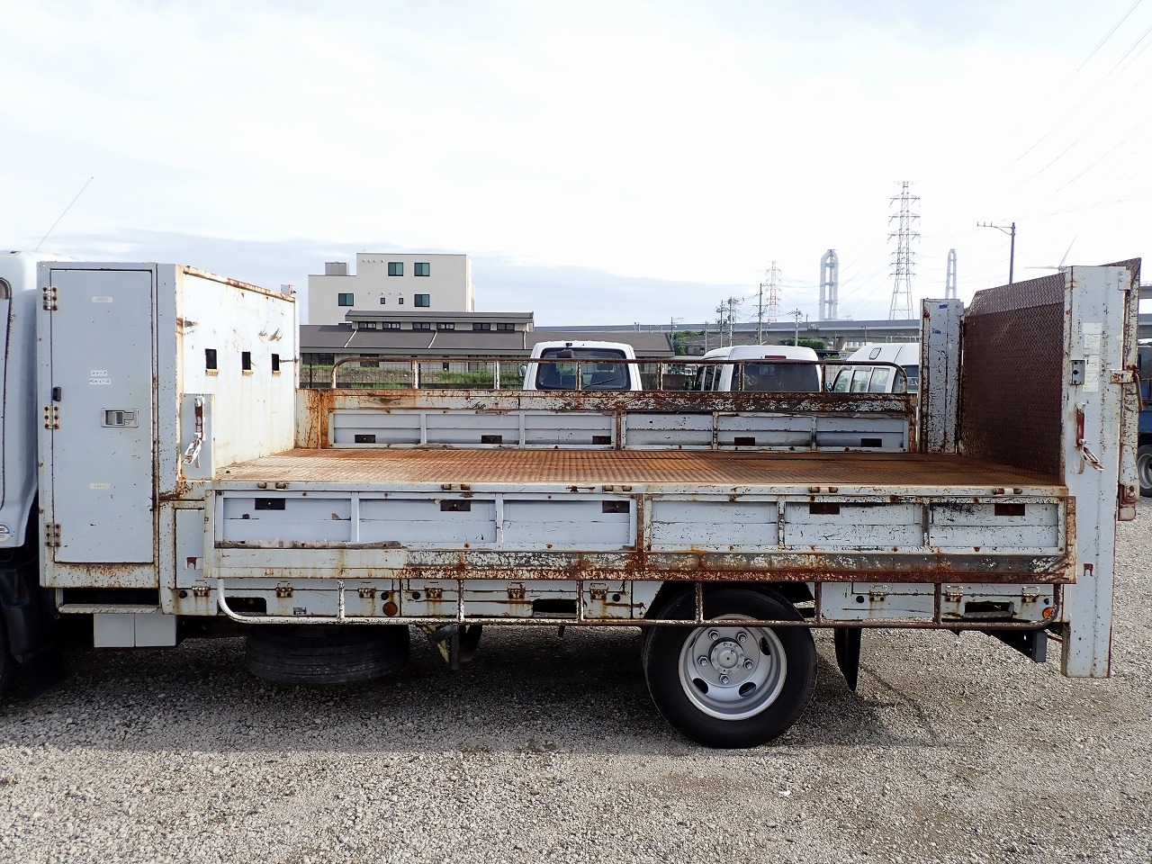 TOYOTA Dyna Truck