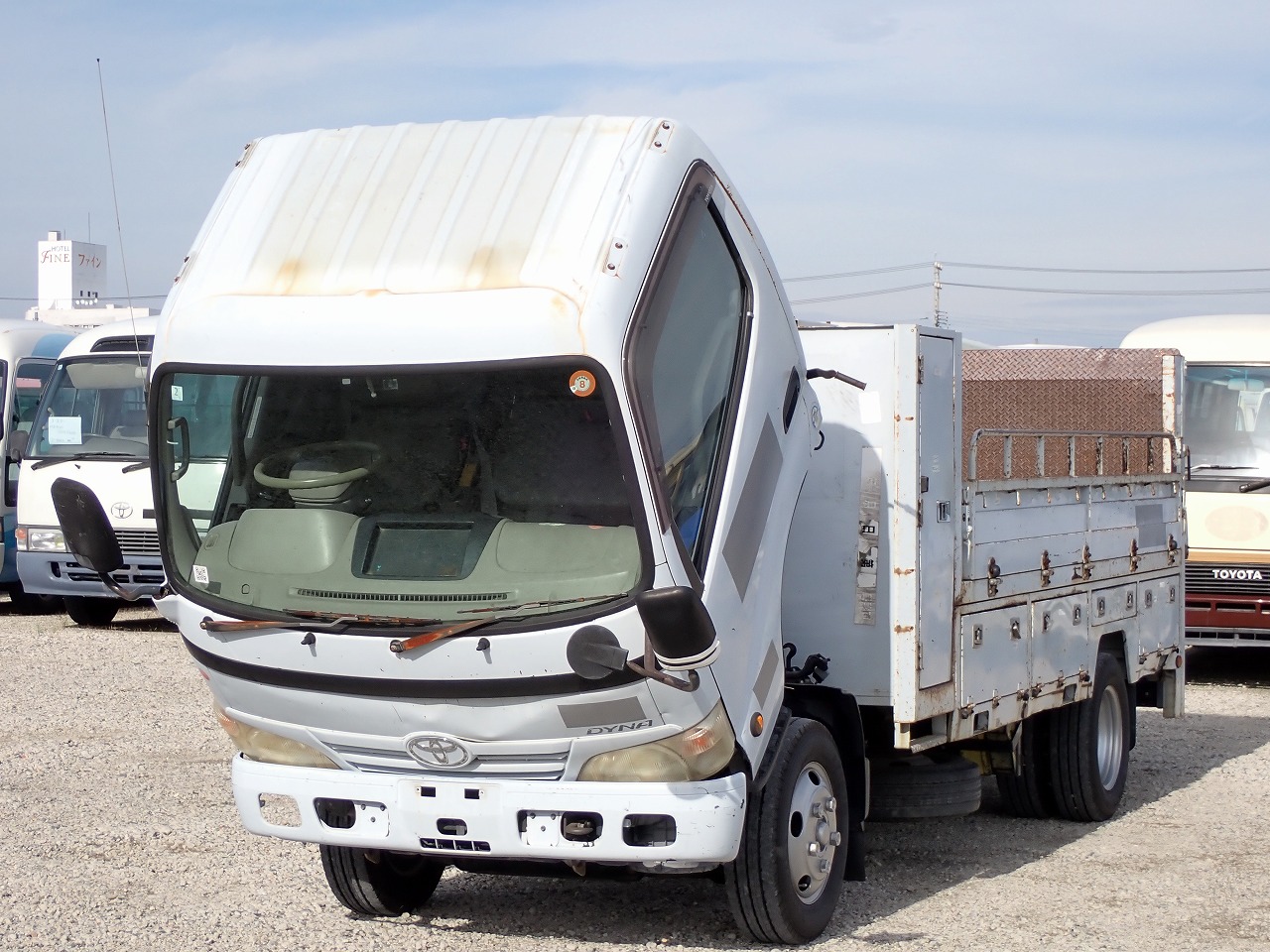TOYOTA Dyna Truck