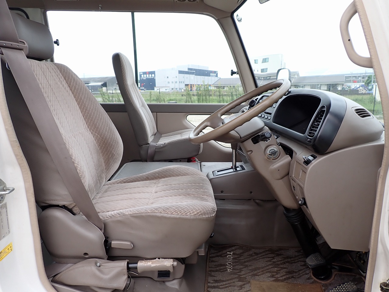 TOYOTA Coaster
