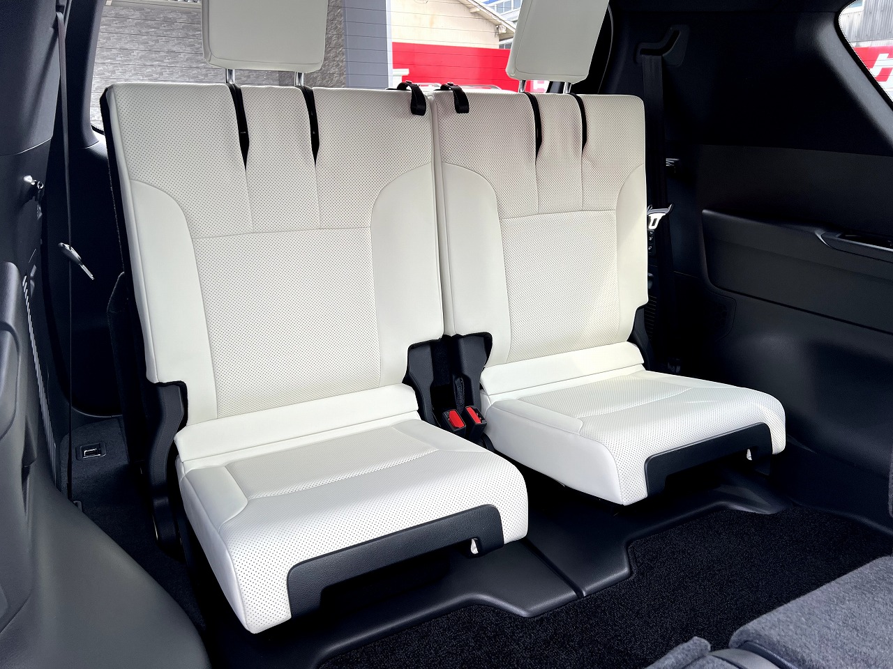 LEXUS LX 600
