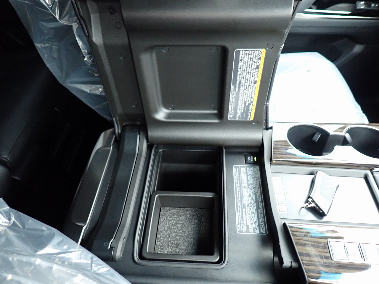 LEXUS LX 600