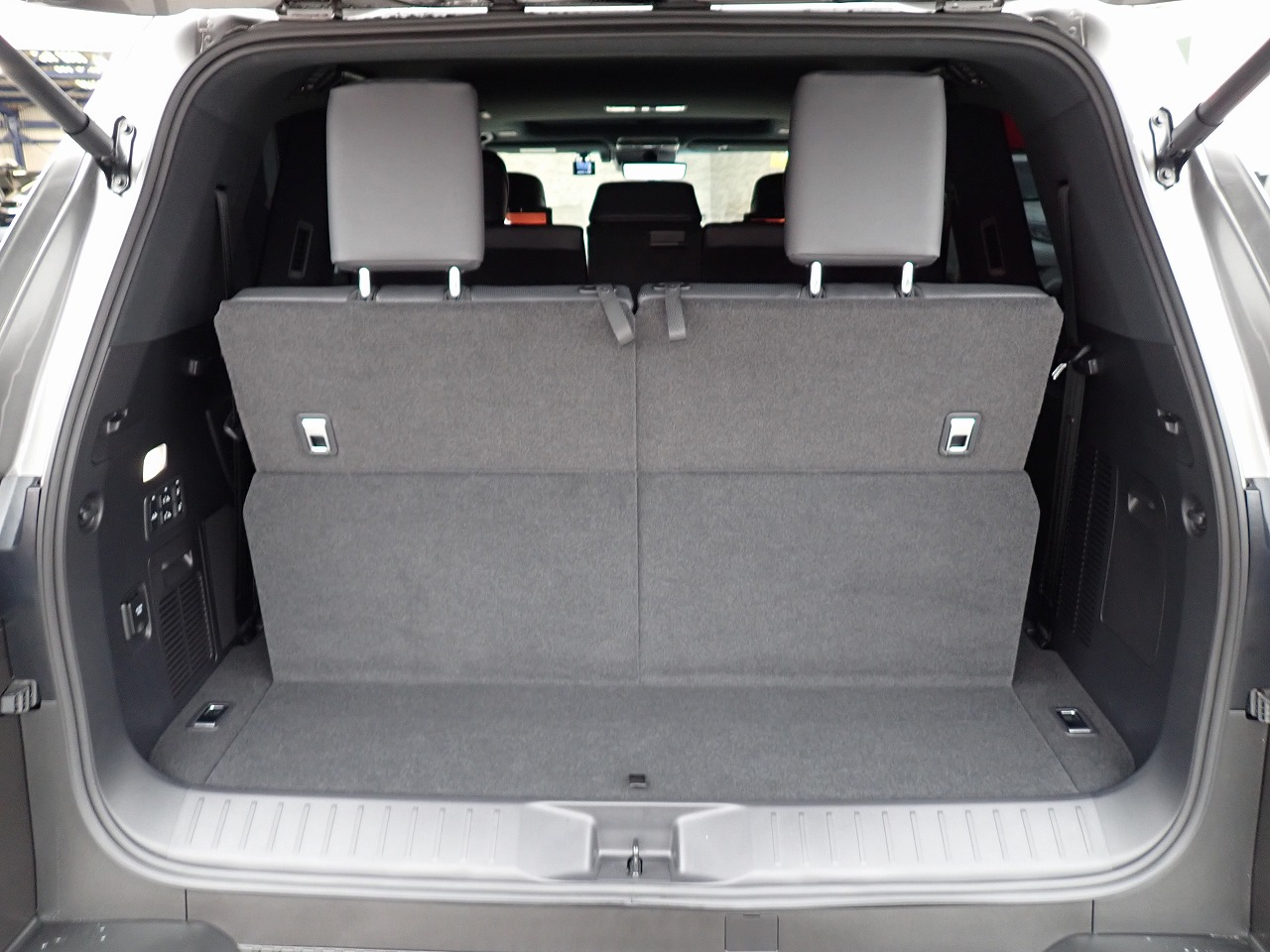 LEXUS LX 600