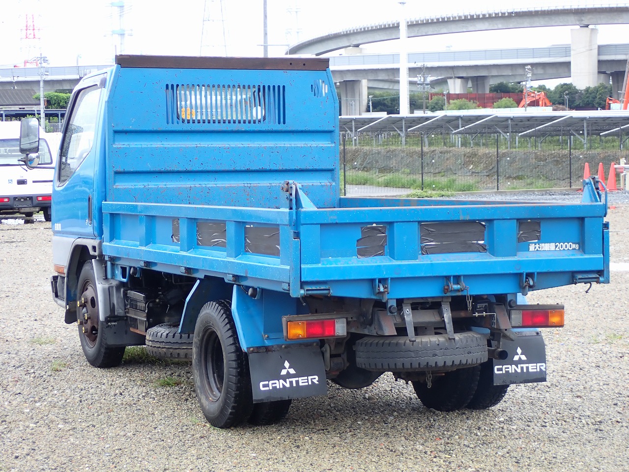 MITSUBISHI Canter
