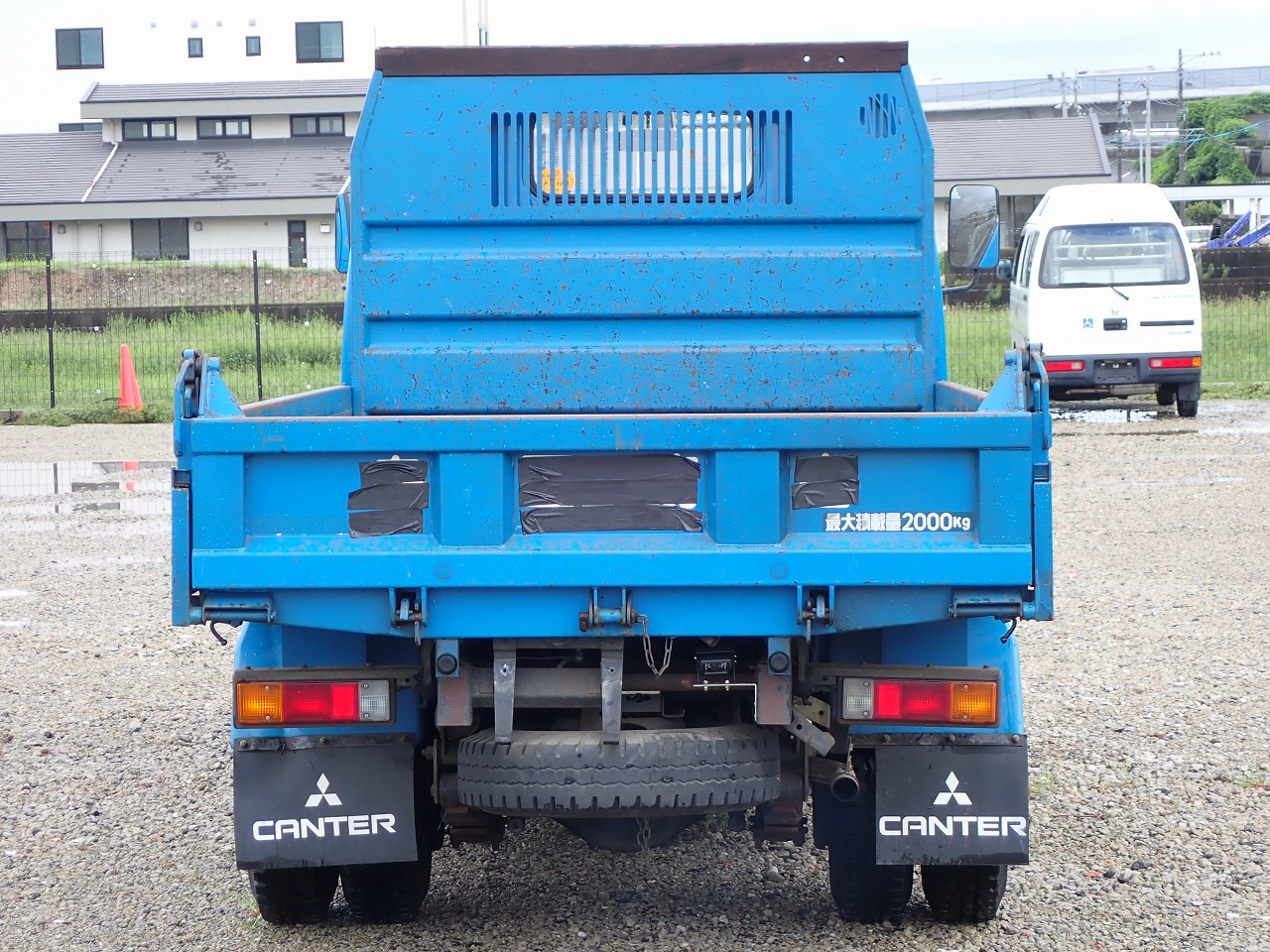 MITSUBISHI Canter