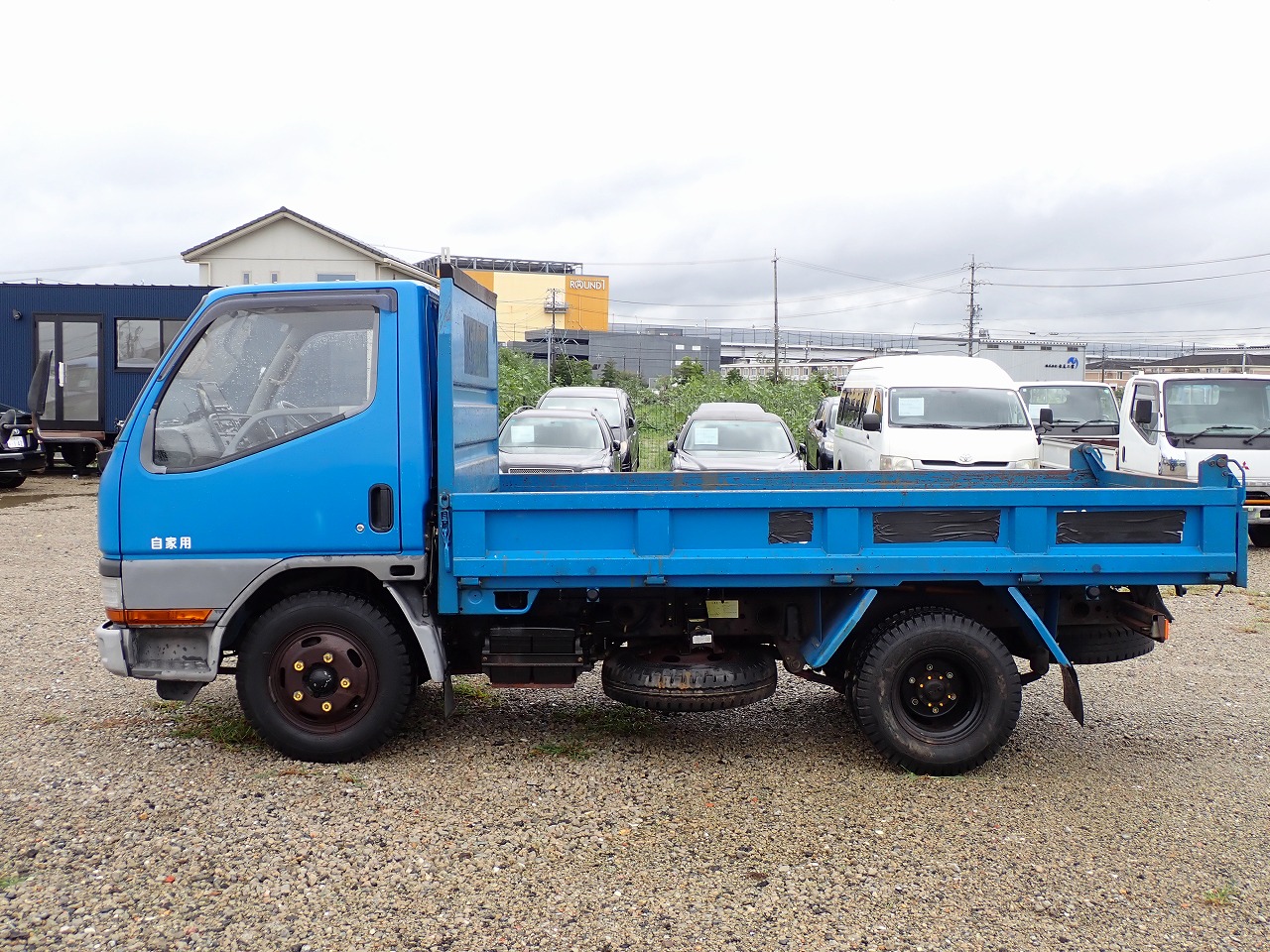 MITSUBISHI Canter