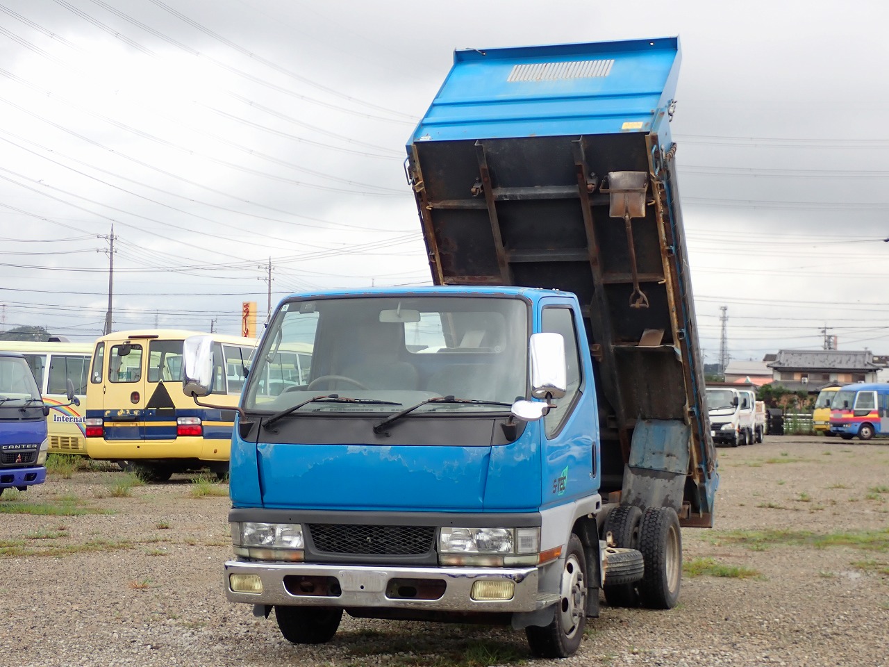 MITSUBISHI Canter