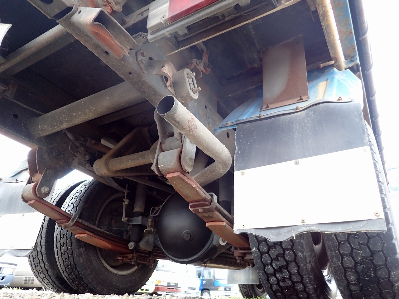 MITSUBISHI Canter