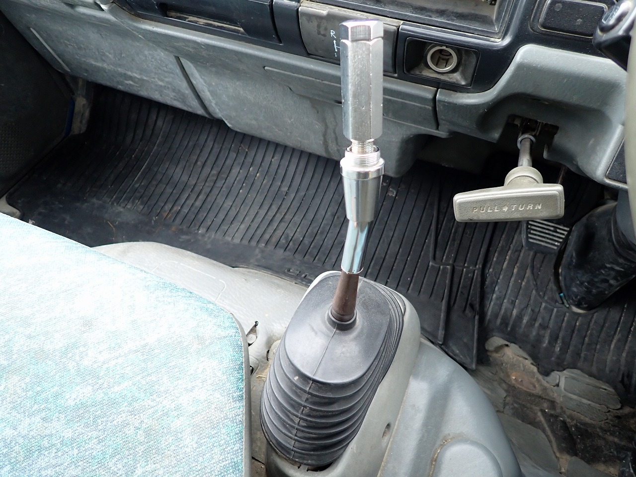 MITSUBISHI Canter