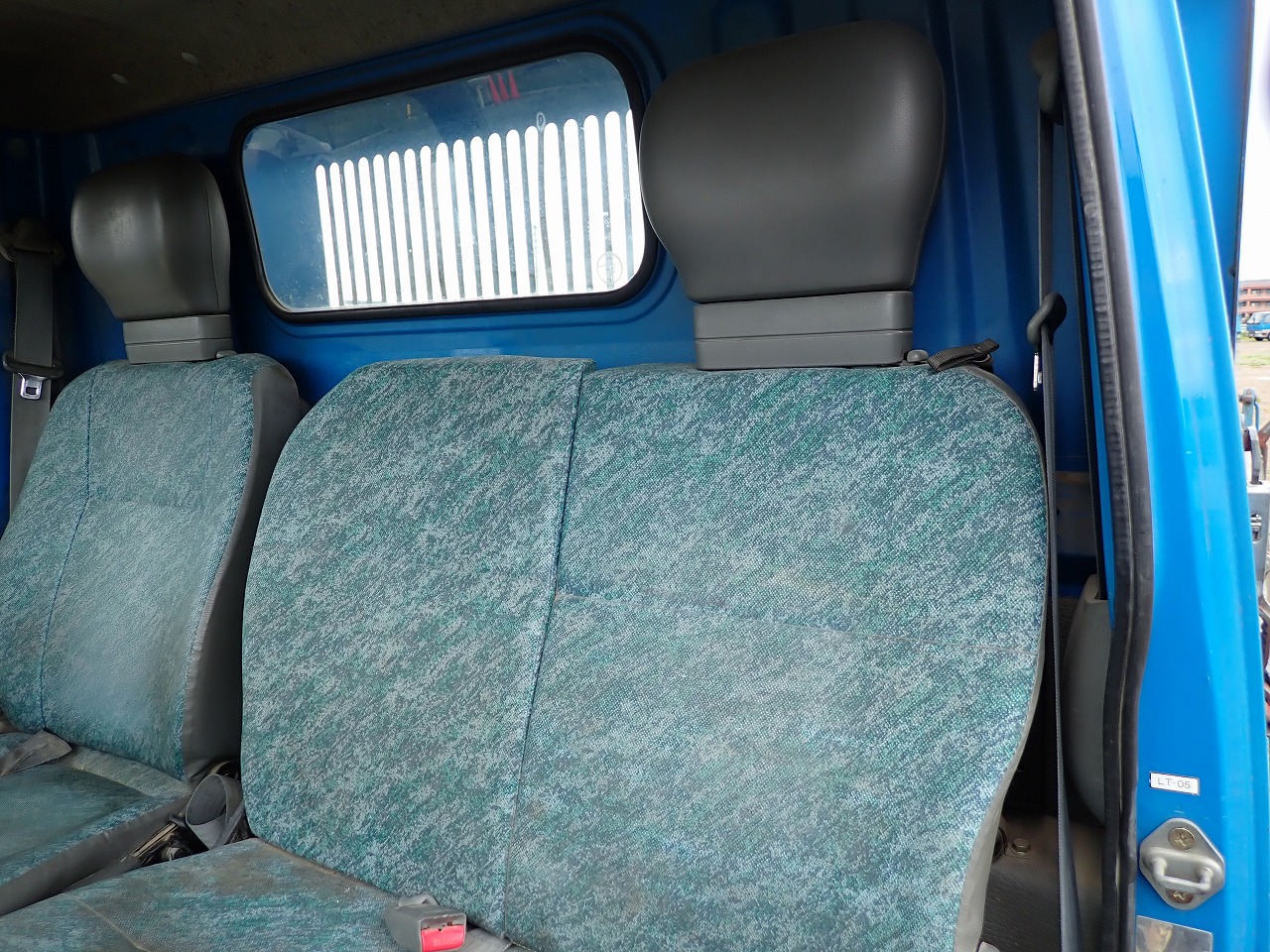 MITSUBISHI Canter