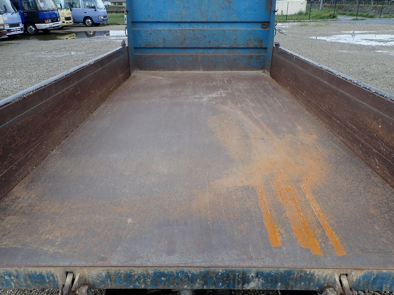 MITSUBISHI Canter