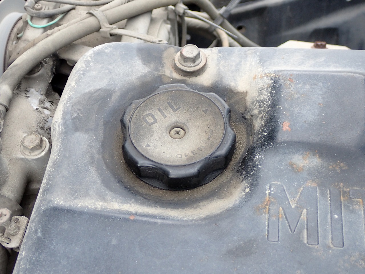 MITSUBISHI Canter