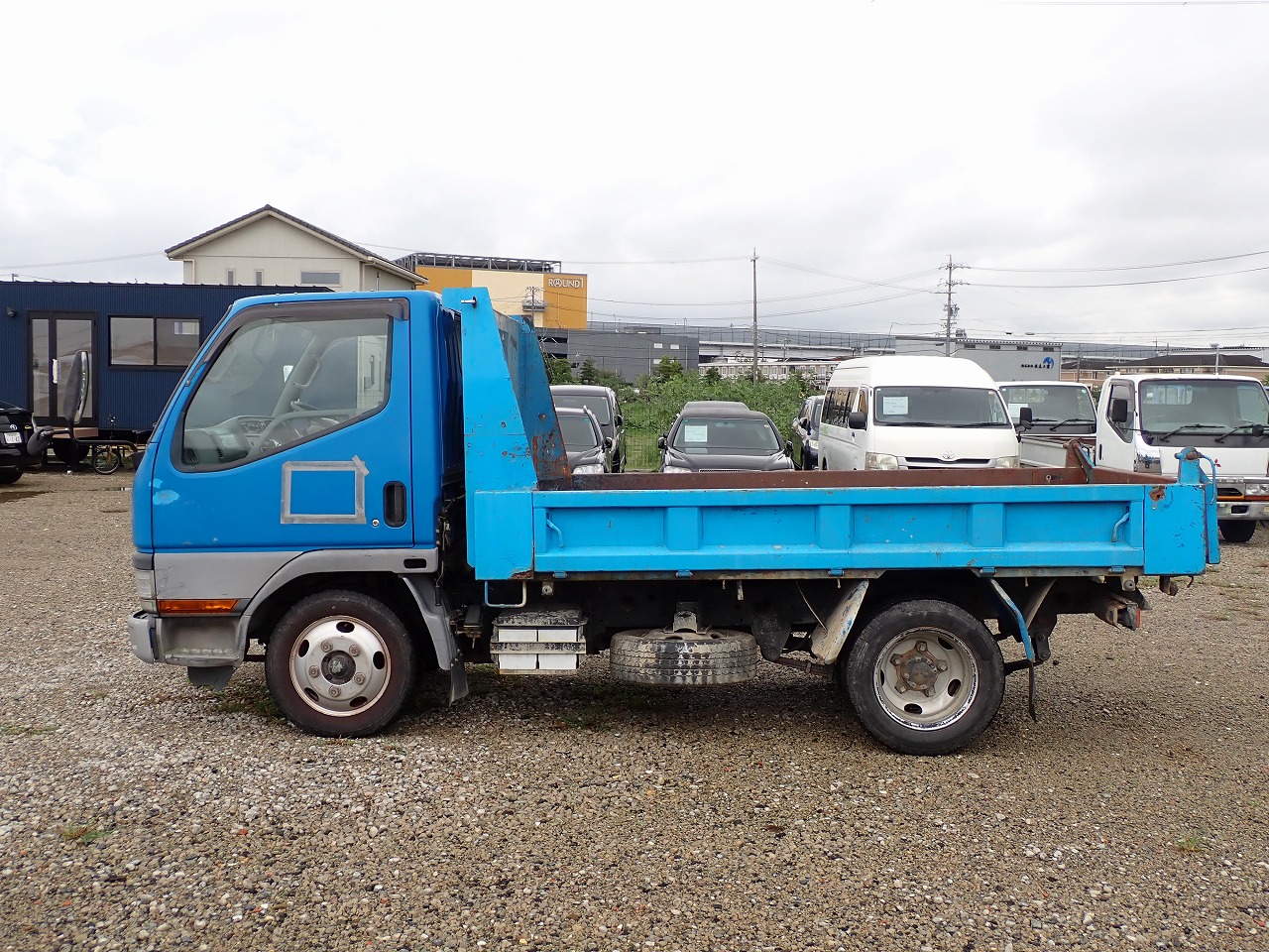 MITSUBISHI Canter