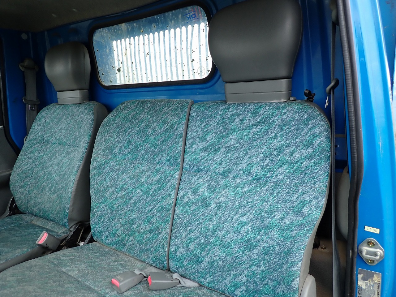 MITSUBISHI Canter