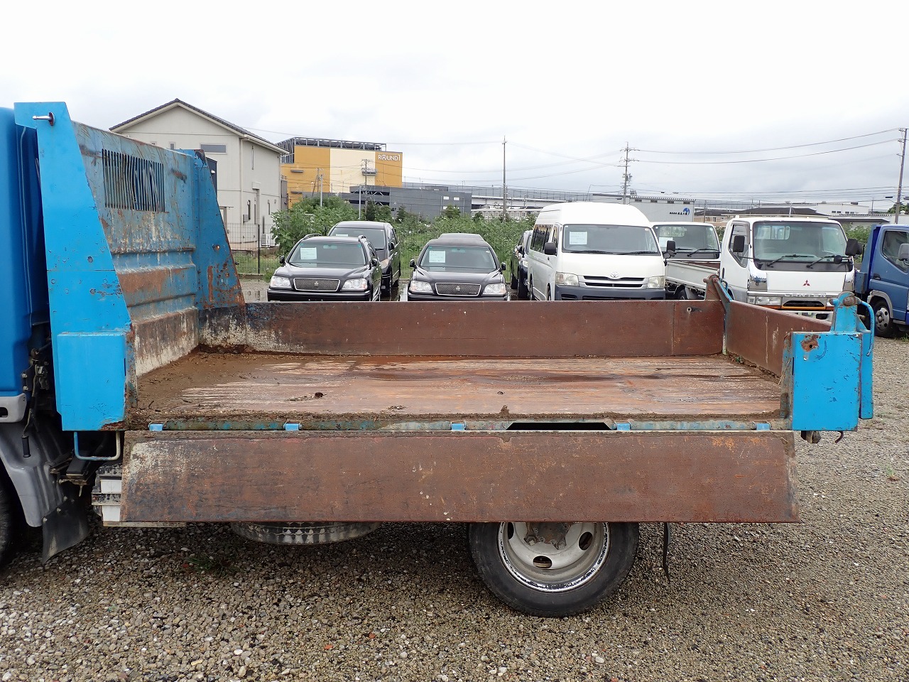 MITSUBISHI Canter