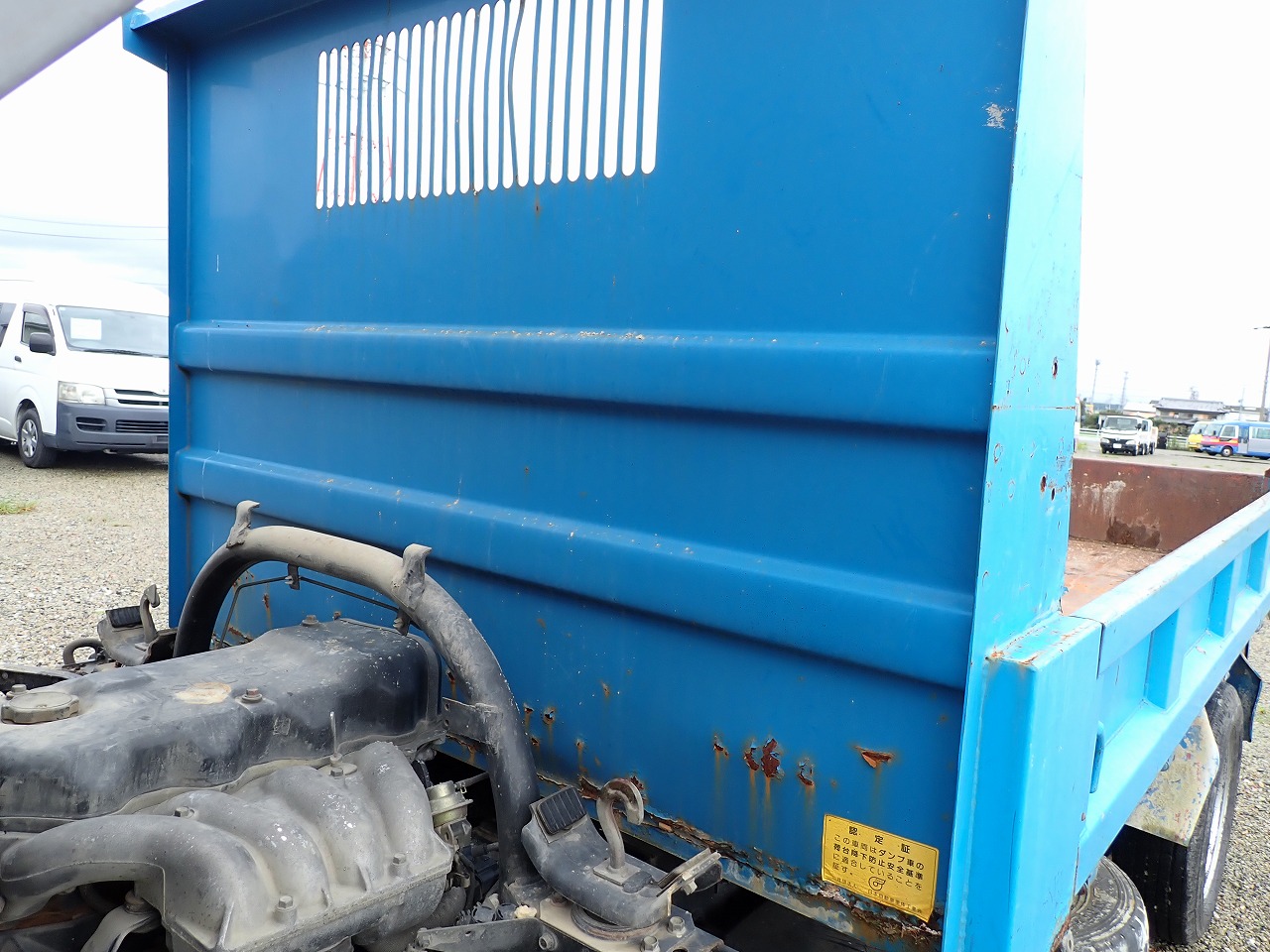 MITSUBISHI Canter