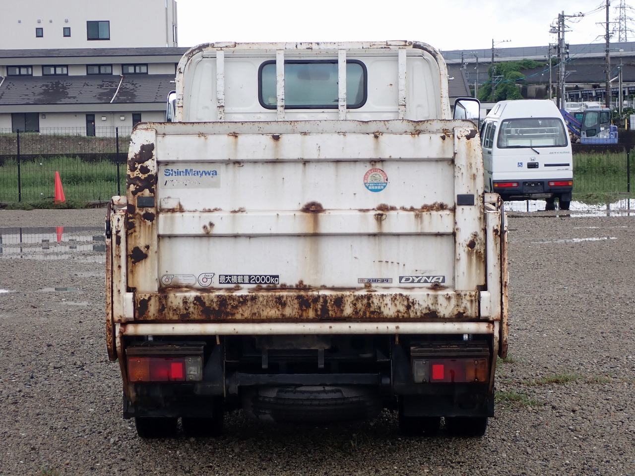 TOYOTA Dyna Truck