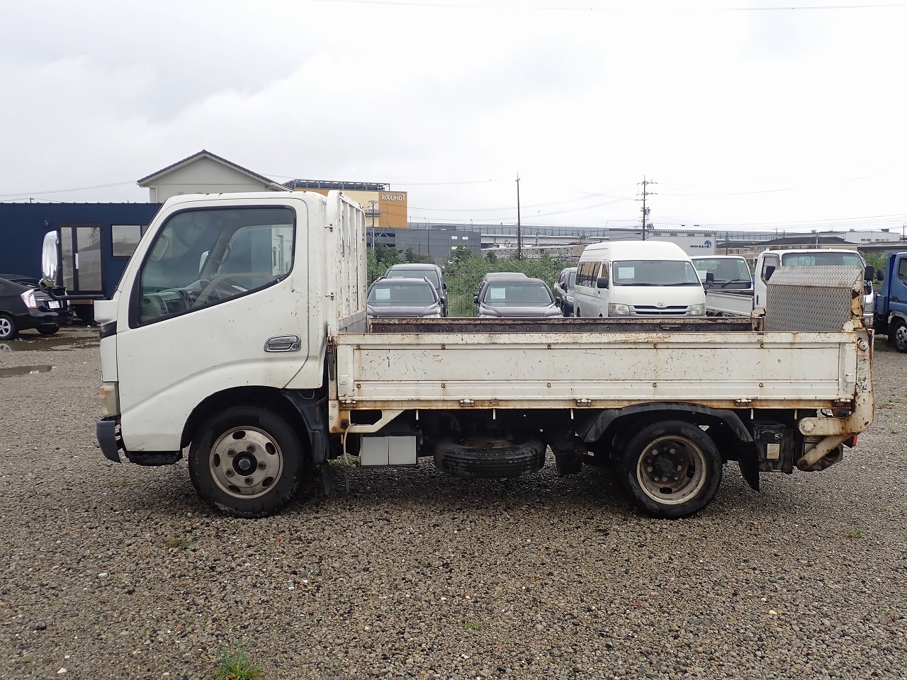 TOYOTA Dyna Truck