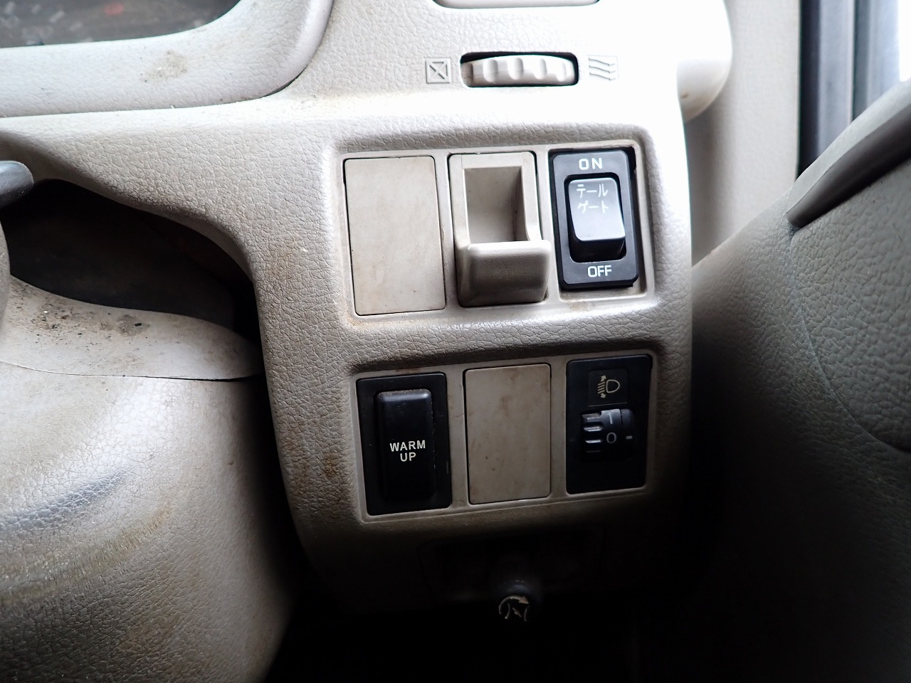 TOYOTA Dyna Truck