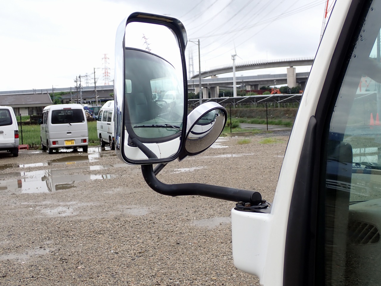 TOYOTA Dyna Truck