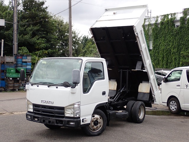 ISUZU Elf Truck